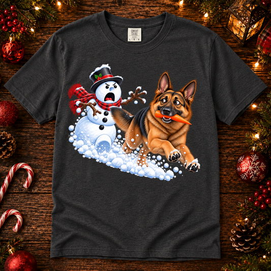 German Shepherd Snowman Carrot Chase T-Shirt – Funny Christmas GSD Shirt