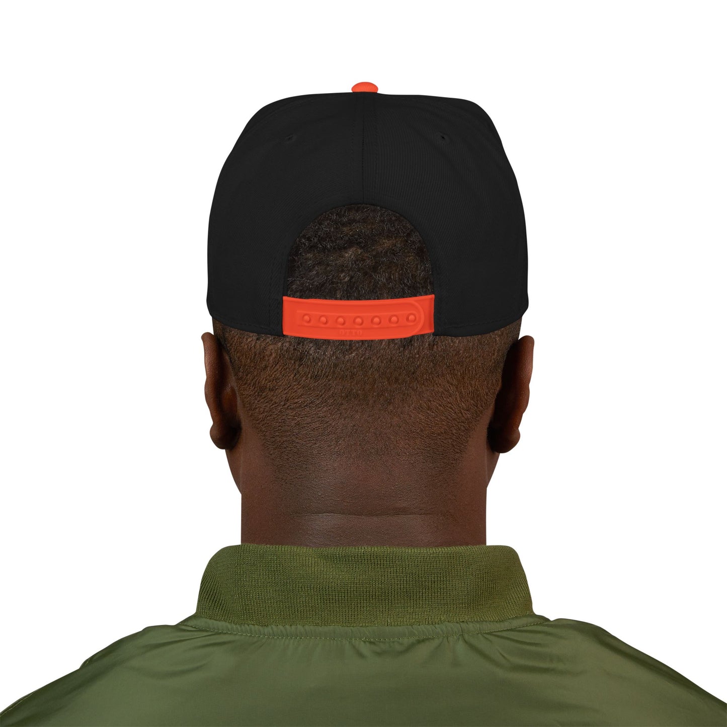 Embroidered Crown Skull Snapback Hat — Streetwear Baseball Cap with Gold Accent